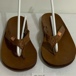 Feelgoodz - tan leather thong sandals